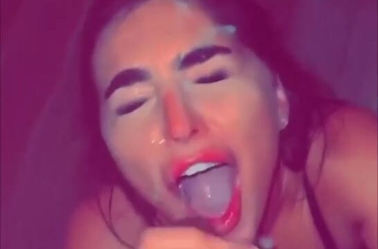 Emily Rinaudo Leaked Onlyfans – Cumshot The Face